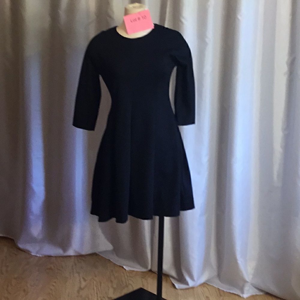 VINTAGE dress by GAP in size 4 in black with built in pleats & fitted top
